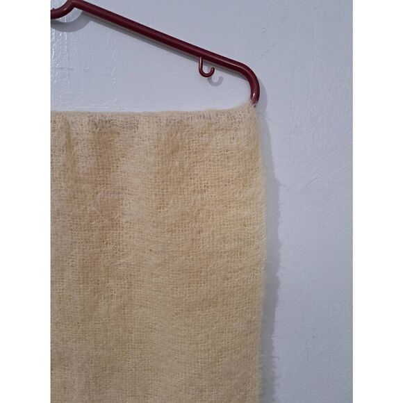 60's vintage OHRBACH WOMEN MOHAIR PILE WOOL beige scarf made SCOTLAND rectangle - Picture 6 of 7